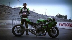 さっそくKAWASAKI NINJA H2Rで ドラッグ マシン作ってる。。。