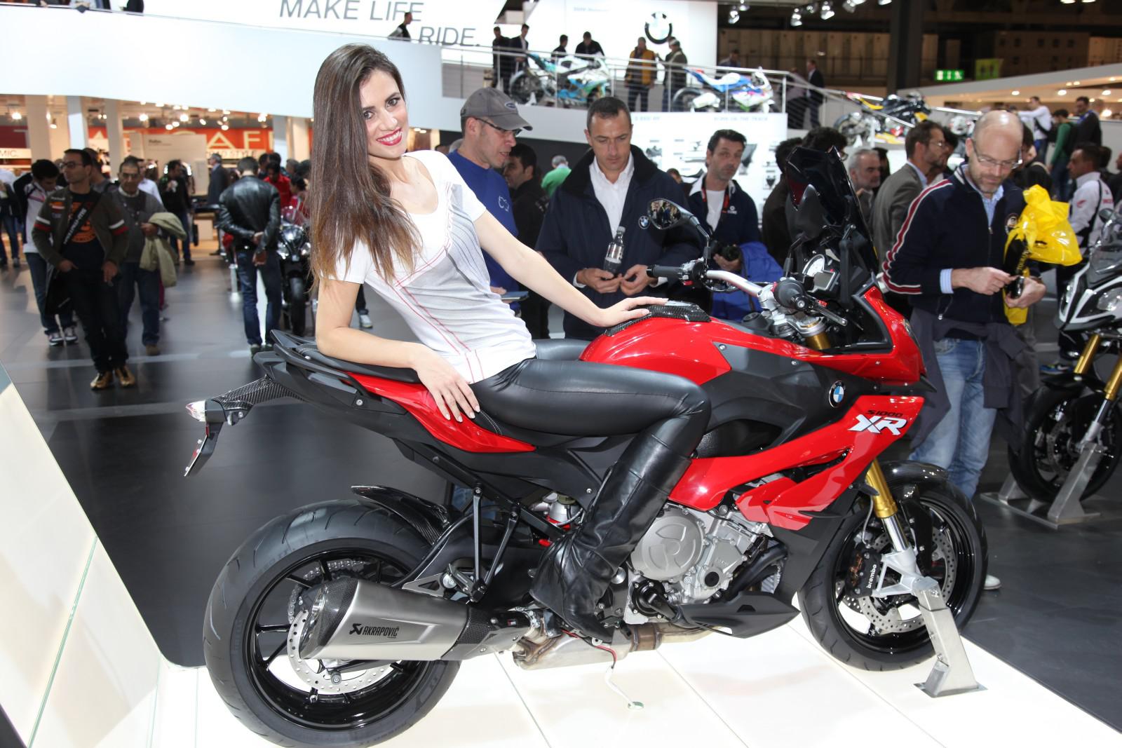 BMW-S-1000-XR-2015-EICMA-01