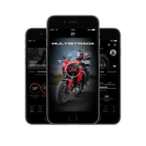 DUCATI が バイク と スマホ の通信アプリ開発してます。