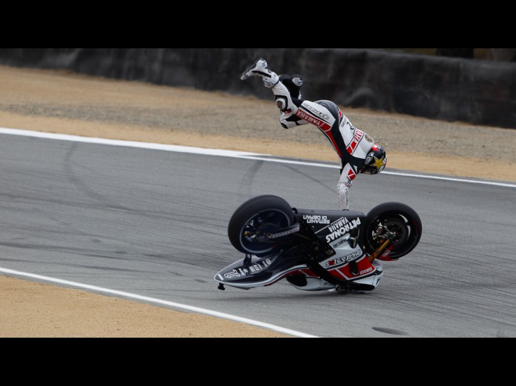 lorenzo_crash_usa_fp311_slideshow