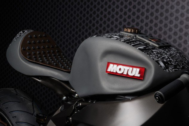 012215-motul-onirika-2853-1-633x422