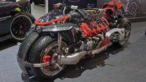 Maserati V8 エンジン搭載の 4輪バイク 発見!!