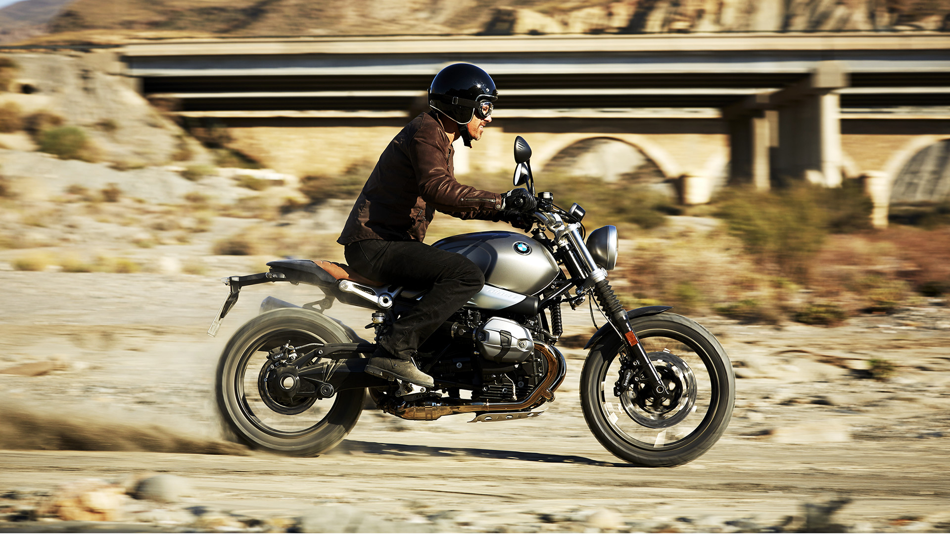 bmw-reveals-new-r-ninet-scrambler-details-109486_1