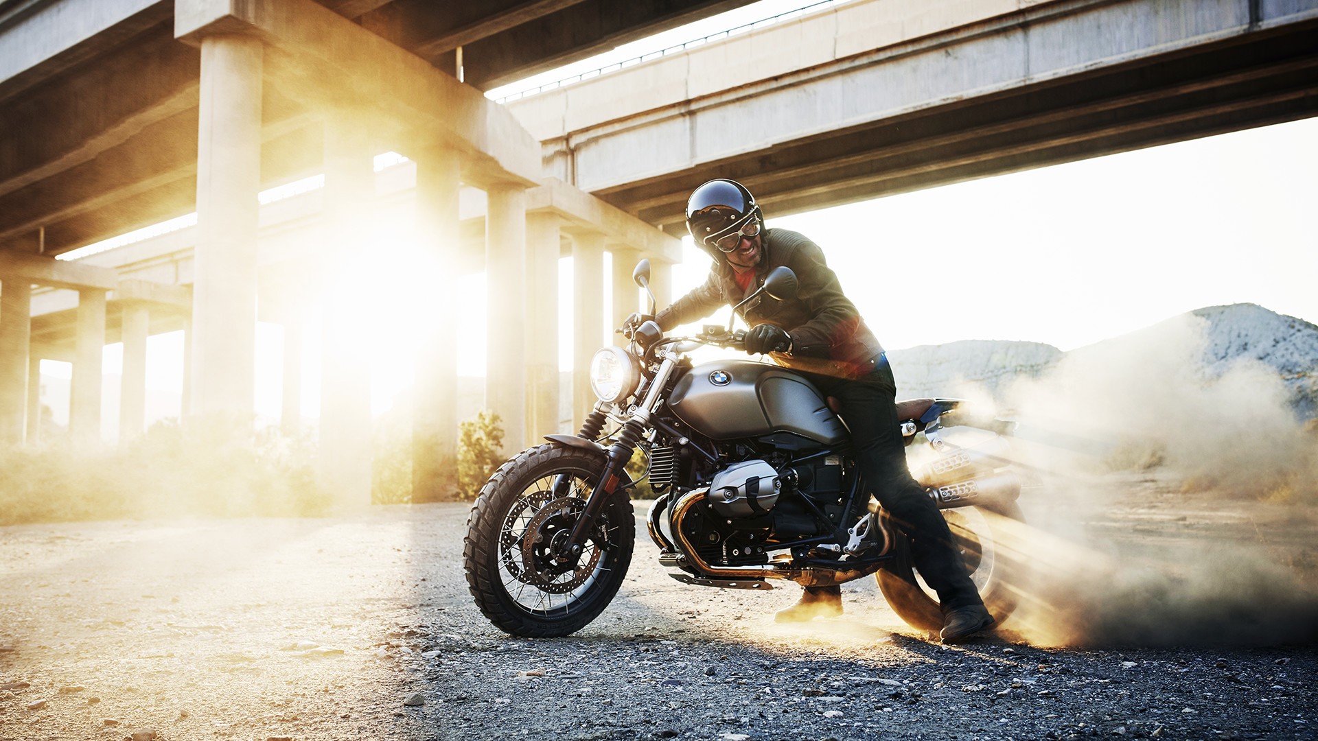bmw-reveals-new-r-ninet-scrambler-details_20