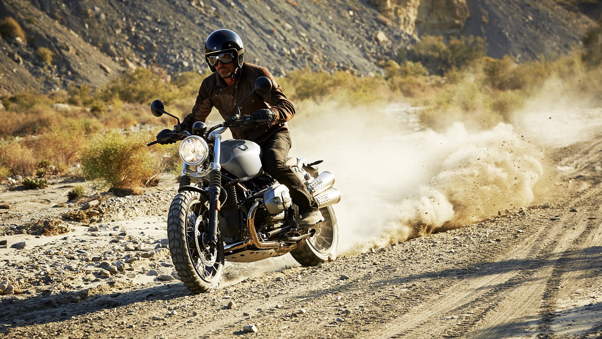 bmw-reveals-new-r-ninet-scrambler-details_26