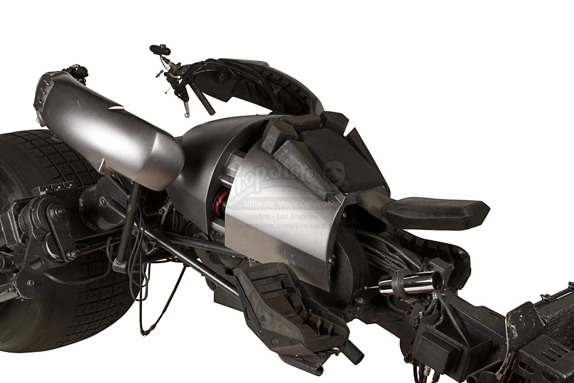 dark-knight-trilogys-batpod-motorcycle-is-up-for-auction_2