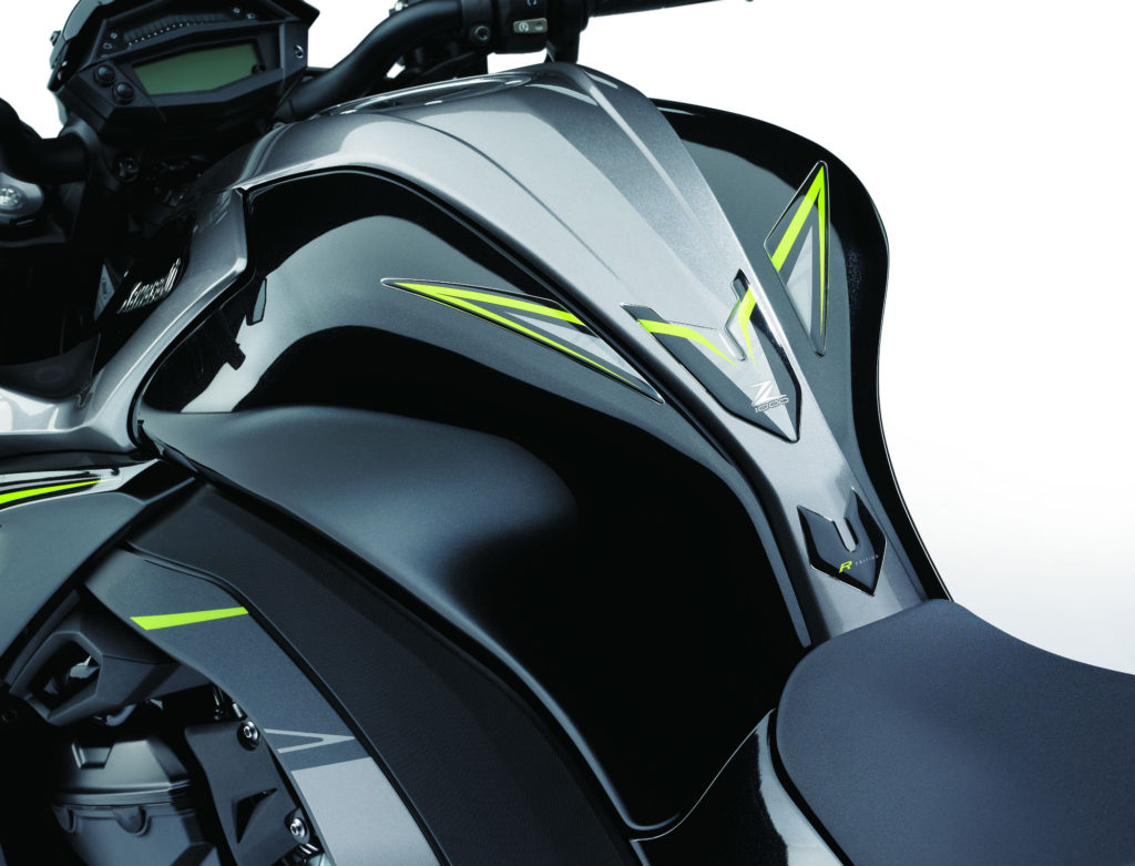 KAWASAKI(カワサキ) Z1000 R edition公開！