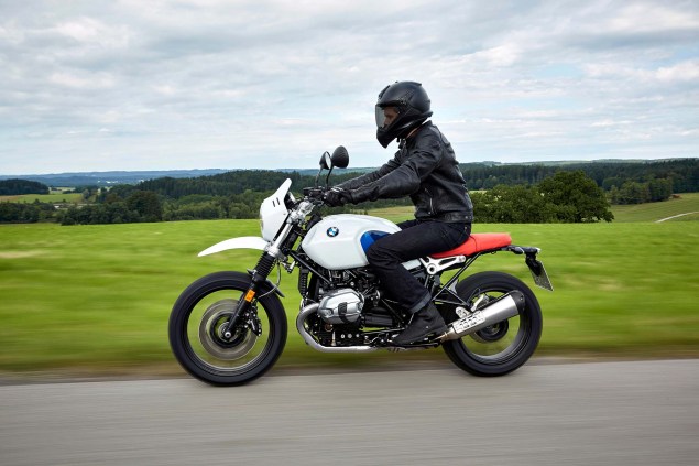 2017-bmw-r-ninet-urban-gs-21