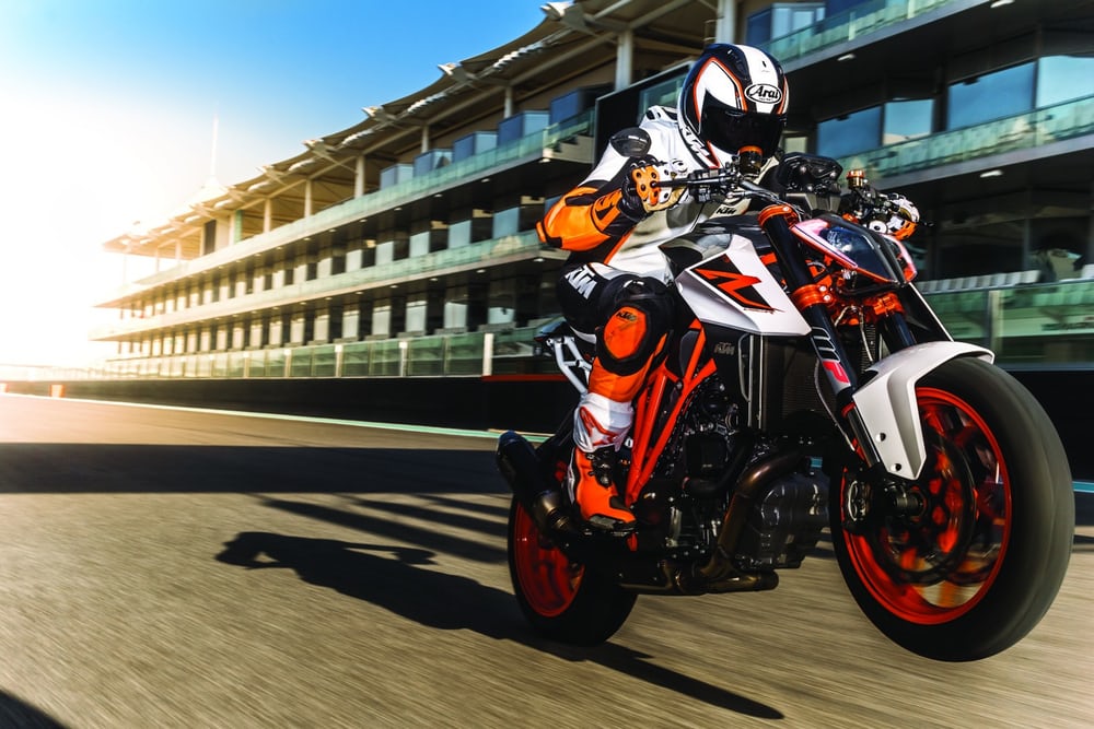 2017-ktm-super-duke-1290r-new-superduke-5