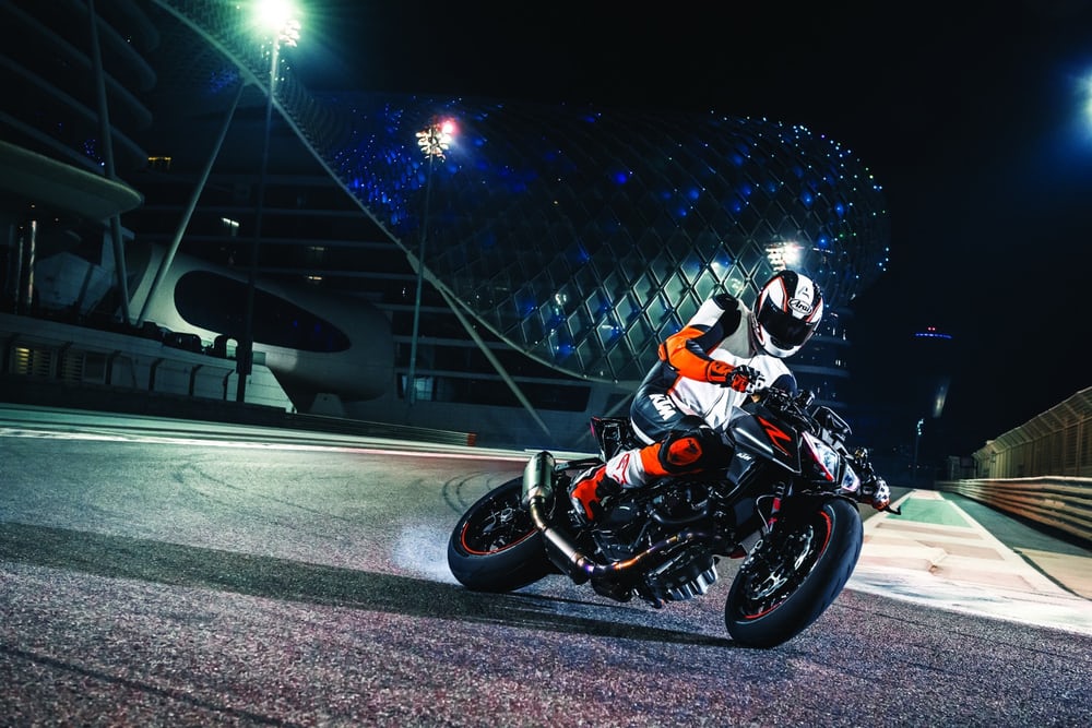 2017-ktm-super-duke-1290r-new-superduke-8