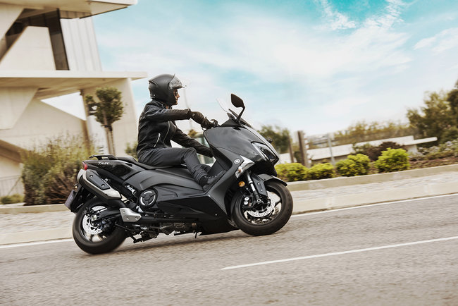 yamaha-tmax-2017_20