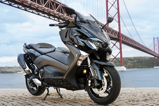 yamaha-tmax-2017_24