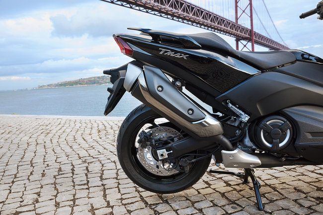 yamaha-tmax-2017_30