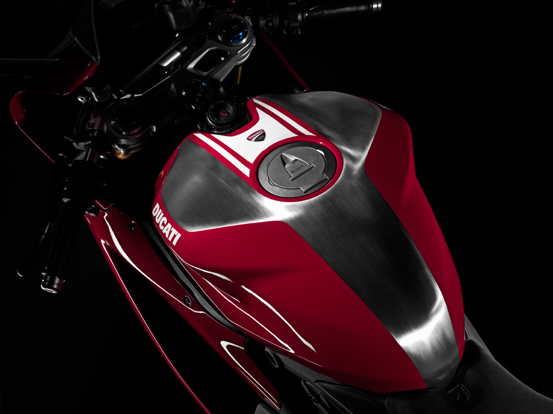 DucatiがV4スーパースポーツを開発中！