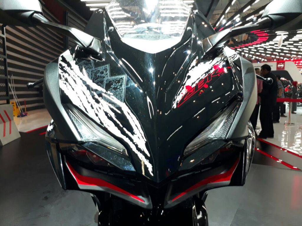 Honda ホンダ 新型cbr250rr Kabuki 歌舞伎 特別仕様が登場 新型バイクニュースならモーターサイクルナビゲーター
