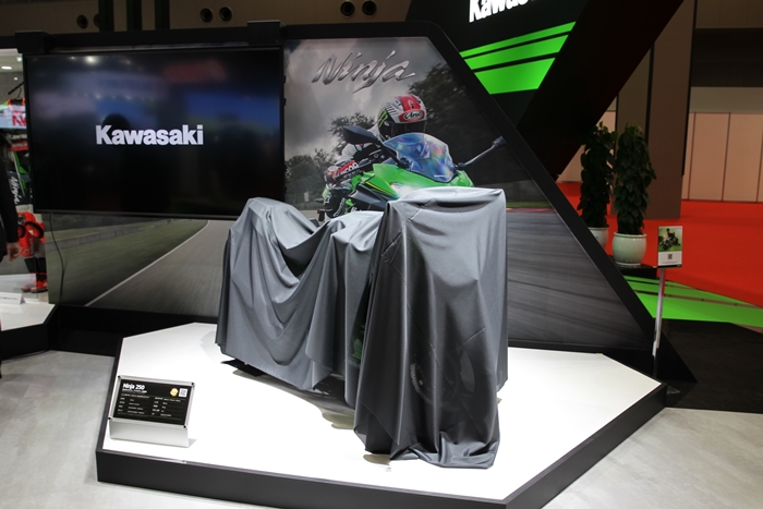 Ninja250_東京モーターショー2017_ベール
