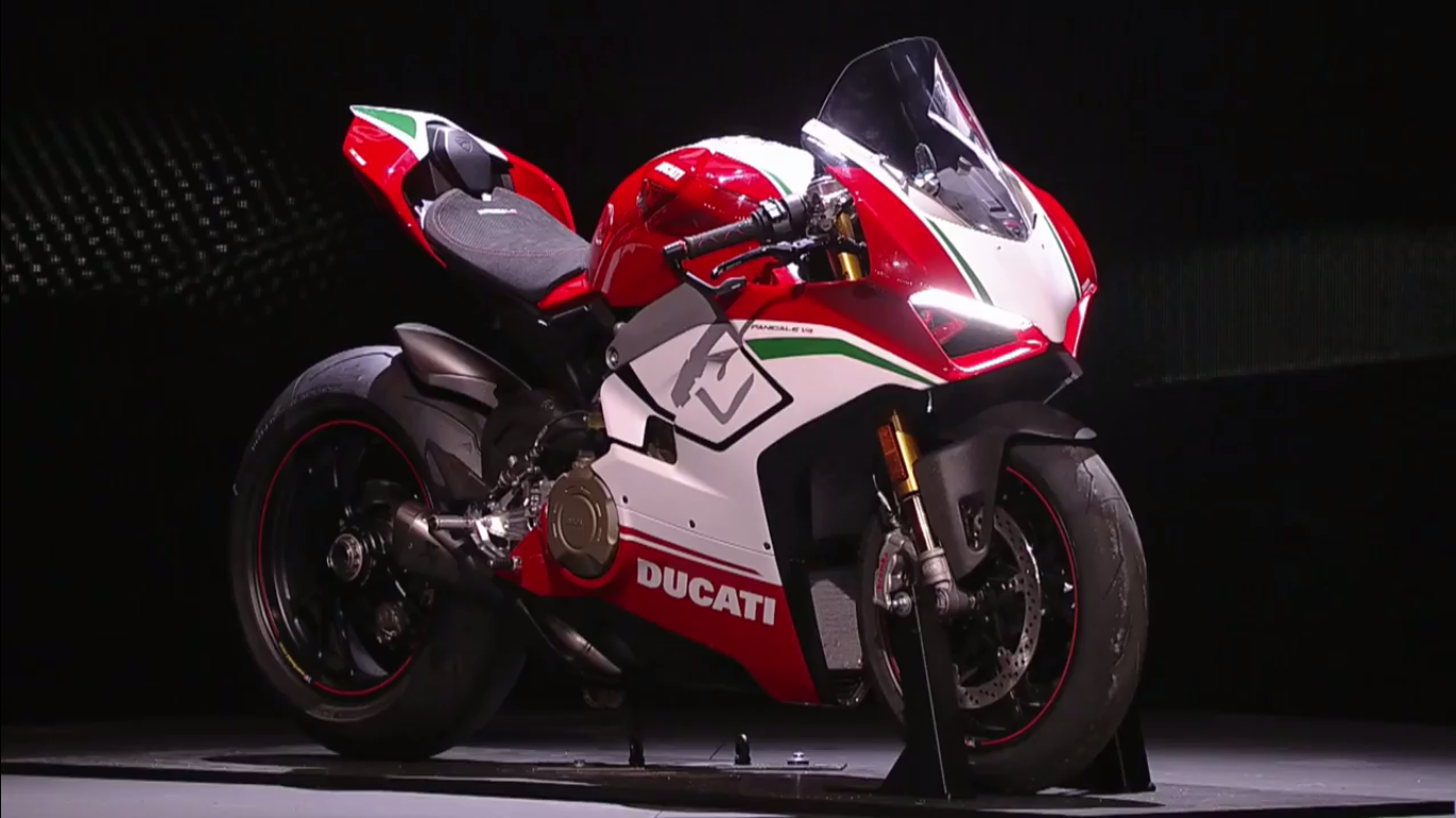 Ducati(ドカティ)EICMAで公開した新型モデル全まとめ！PanigaleV4も！