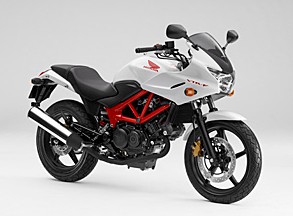 年令和おすすめ中古250 バイク 込み込み30 40万円台を狙え 新型バイクニュースならモーターサイクルナビゲーター