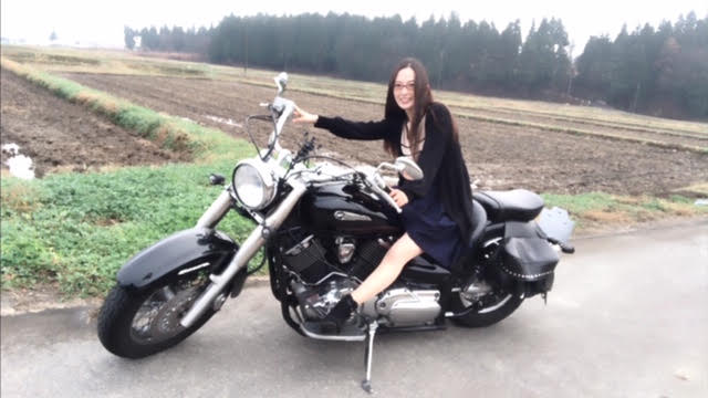 バイク女子 阿部真由美 プロが語る 立ちごけ と 引き起こし