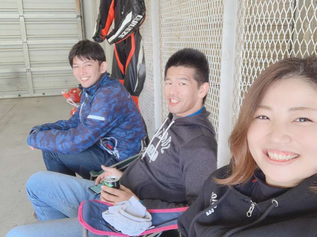 女子レーシングライダー亜梨沙 九州エンデューランスフェスタ250cc4時間耐久レース