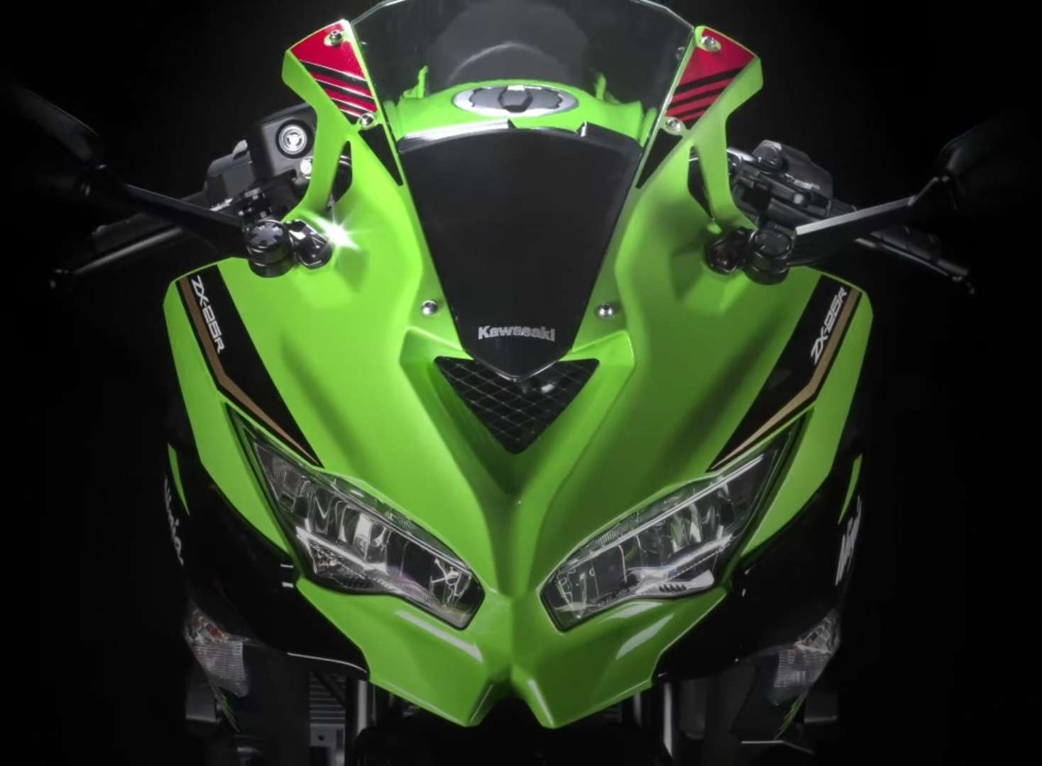 Kawasaki(カワサキ) 250cc 4気筒 ZX-25Rの量産仕様映像公開！