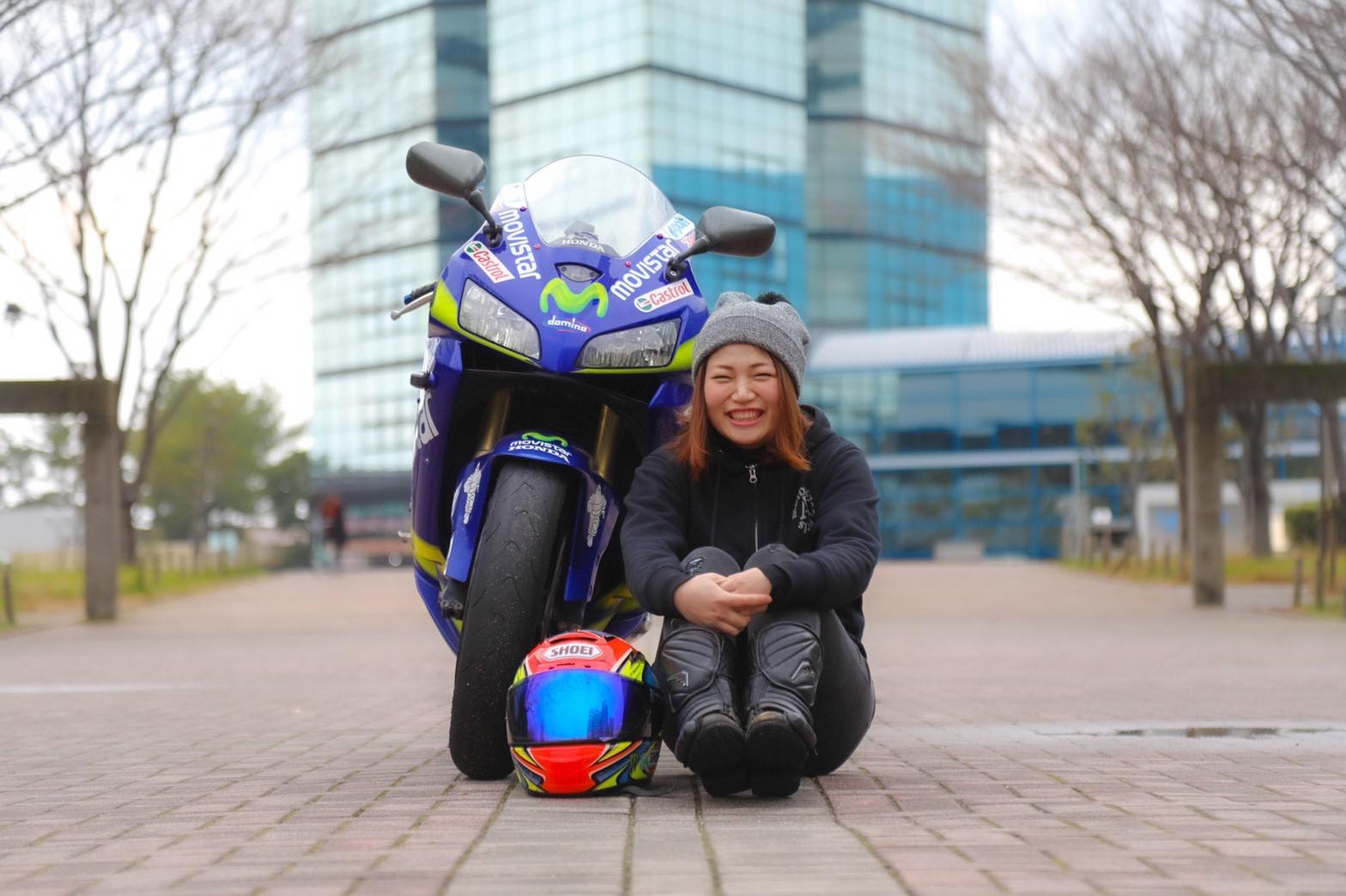 女子レーシングライダー亜梨沙「2020年 走り初め」