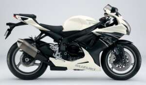 復活のGSX-R1000R、現代スーパースポーツの中で何が光るのか