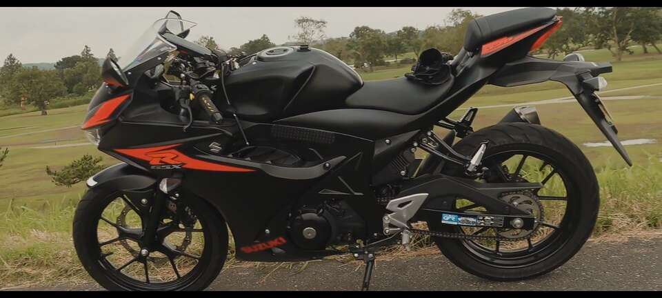 スズキ比較で見える系譜、GSX-R125とジクサー150、日本人ライダーはどちらを選ぶべきか