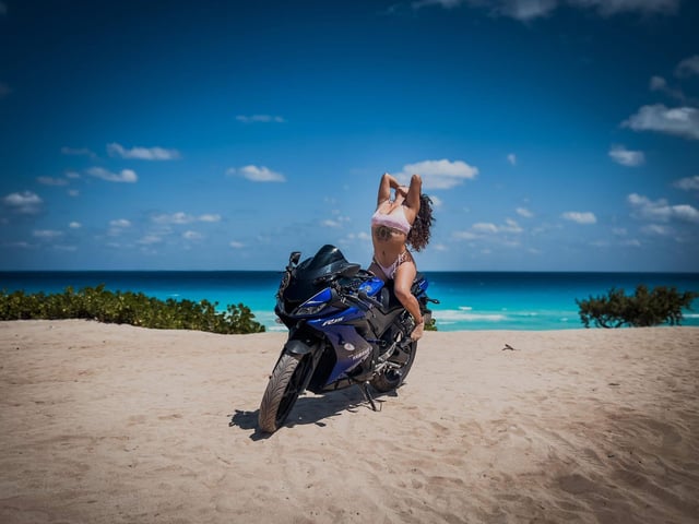 ビーチとYamaha、海辺で走る幸せを欧州目線で考える