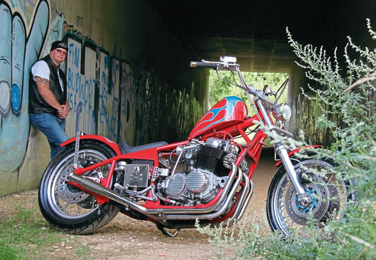 未完成のCB750チョッパーを引き継ぐ、英国流レストアの技術考察