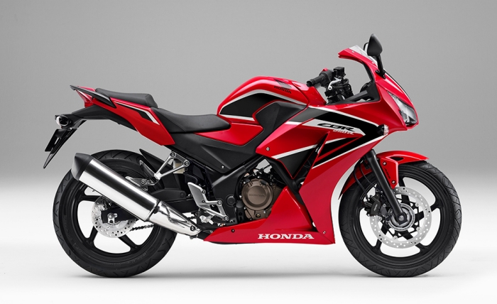 初めてのバイクにCBR250Rってアリ?通勤も峠もこなせる相棒の選び方