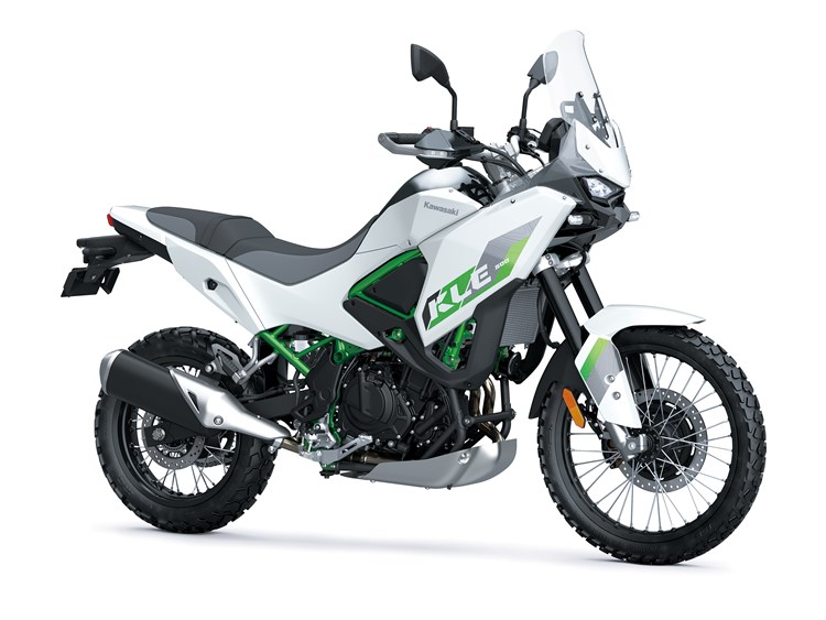 KawasakiKLE500SEをオフロードで検証、水冷パラツインの実力を技術解剖